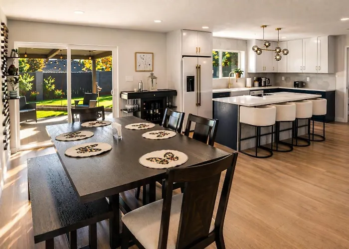 Golf Retreat With Putting And Fire Pit Scottsdale