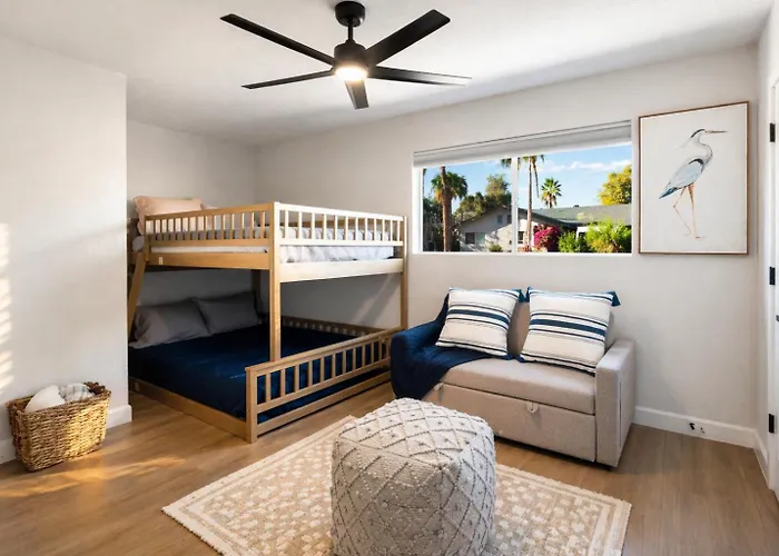 Golf Retreat With Putting And Fire Pit Holiday home Scottsdale